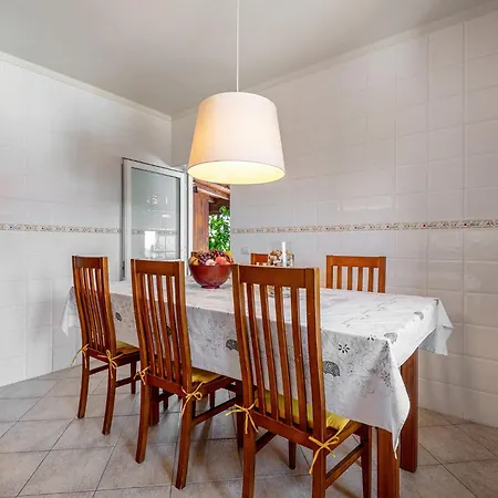 Linos House * Atouguia da Baleia