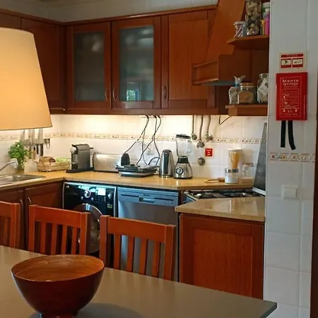 Linos House Homestay szállás