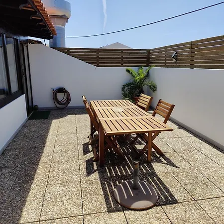 Linos House Homestay szállás *