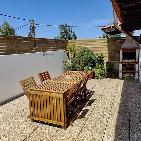 Linos House Pansiyon Atouguia Da Baleia