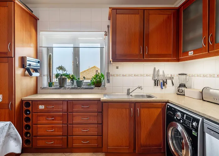 Δωμάτια σε οικογενειακή κατοικία Linos House *
